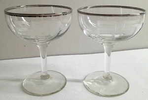 2 CHAMPAGNE TOASTING GLASSES, 25th ANNIVERSARY, SILVER RIM ETCHED 25 and laurel - Picture 1 of 4
