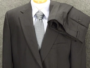 Jos. A. Tuta panca 2pz 48L nero gesso righe lana 44x30,5 pantaloni plissettati 2 buttn - Foto 1 di 13