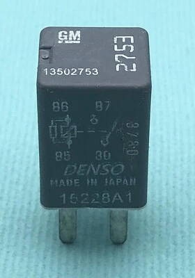 1PC GM Relay 13502753 Automotive Relay 4Pin Fuel Pump Headlight Relay (2753) - Image 1 of 4