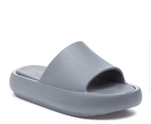 J Slides NYC Beach Slides Squish EVA Sz 7 Gray Sandals NWOB NEW pool cruise swim - Picture 1 of 7