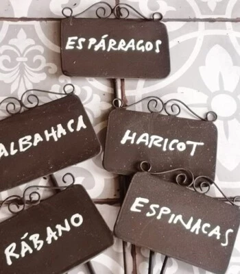 HEAVENLY HOMES AND GARDENS Rustic Metal Plant Sign, Garden Label Holders Planting Plant Markers Stake H32cm