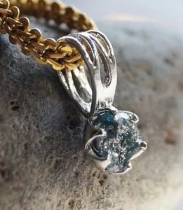 1,0 ct natürlicher grünlich blauer ungeschliffener Rohdiamant Rohdiamant... - Bild 1 von 3