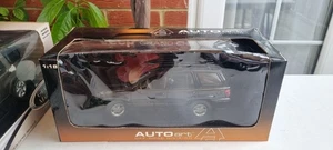 AUTOart Jeep Grand Cherokee 1:18 V8 - Foto 1 di 18