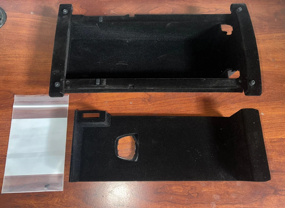 NEW Mercedes Benz W221 S600 S63 AMG Center Console Storage Tray A2216802139 - Image 1 of 1