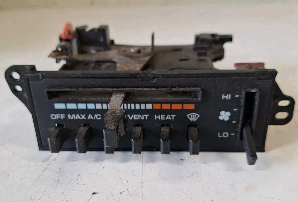 Dodge D250 92 control de calefacción Foto 1 de 3