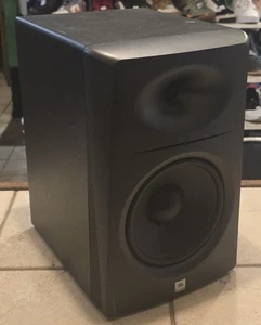 JBL LSR2328P 2300 Monitor da studio biamplificato - Foto 1 di 4