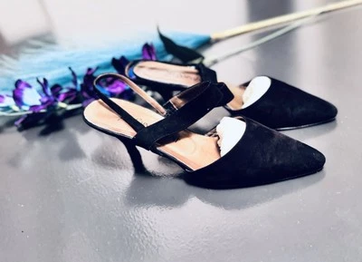 YVES SAINT LAURENT Romántico Gamuza Negro Gatito Tacón Zapatos Correa al Tobillo YSL 8.5M Foto 1 de 4