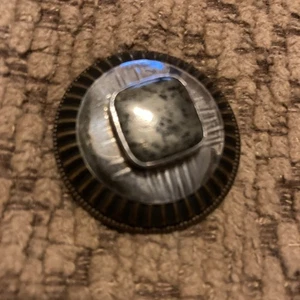 Signierter Tabra Anhänger Schwarzgold hat eine quadratische Einfassung & Scheibe Silber Bronze Muster - Bild 1 von 4