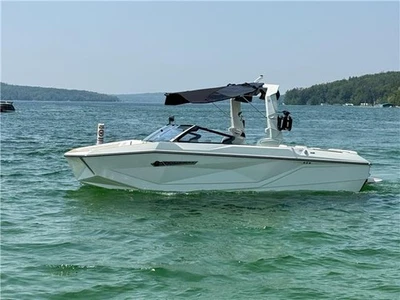 2025 Nautique G23  Lunar White - Image 1 of 4