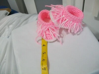 Botines hechos a mano para bebé niña - Botines mocasín de ganchillo rosa y blanco NB3M Foto 1 de 3