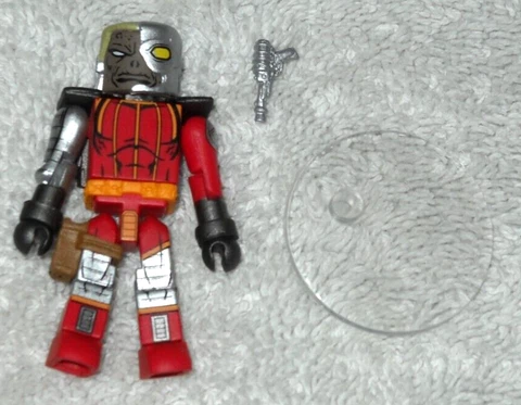 Marvel Universe (MiniMates) - Deathlok - 100% complete Cover