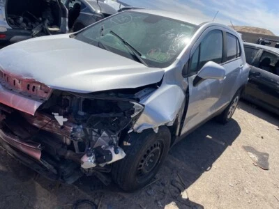 Conjunto de filtro de aire usado se adapta a: Chevrolet Trax 2018 1,4 grado A Foto 1 de 4