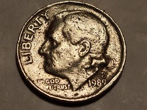 1989-P Roosevelt Dime -  Major DIE CHIP Errors - RARE One of a kind!! - Picture 1 of 4