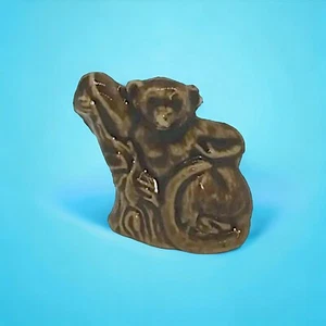 Wade Figurine England whimsies whimsy animal miniature monkey ape lemur tree tea - Picture 1 of 6