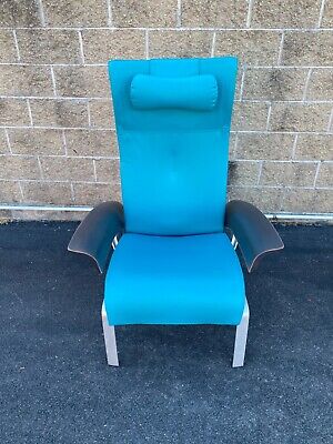 Herman Miller Nemschoff Nala Reclining Patient Chair • 275$