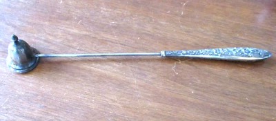 复古 KIRK & SONS REPOUSSE 纯银蜡烛鼻烟器 — 第 1/4 张图片