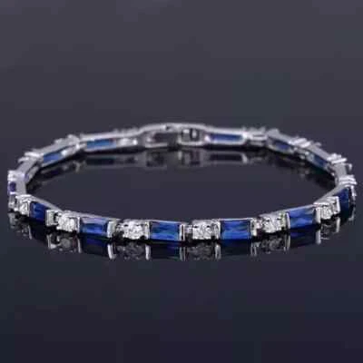 Brazalete de tenis baguette de 3,5 quilates simulado zafiro azul/circonita cúbica chapado en oro blanco de 14 k Foto 1 de 4