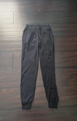 Женские маленькие черные бегуны Rue21 **отсутствует шнурок** - Изображение 1 из 4