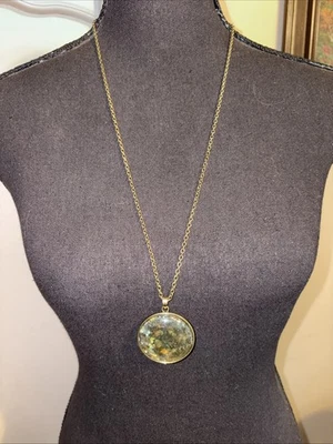 Colgante Jewelmint Boho Verde Resina Brillante en Cadena Larga de Bronce Foto 1 de 4