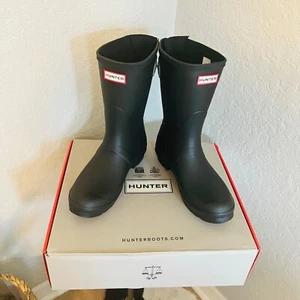 HUNTER Original Short Back Adjustable Rain Boot, BLACK GRAY, Sizes 8 9 10 11 NWT - Picture 1 of 9