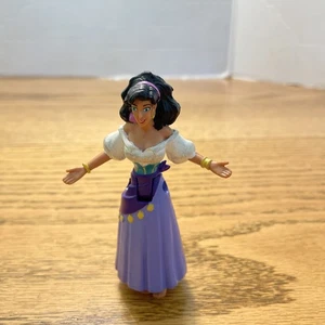 Disney Gobbo di Notre Dame Esmeralda Mini Figure Modellino Giocattolo Collezione Regalo - Foto 1 di 6