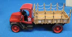 Ertl Collectables Texaco 1918 Mack AC Bulldog Flatbed Truck 1:32 New in The Box - Picture 1 of 13