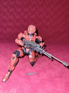 Red Spartan Soldier mit Sniper Rifle aus Halo 4 Series 1 von McFarlane - Bild 1 von 2