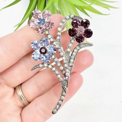 Broche púrpura, rosa y aurora boreal cristal estrás flor tono plata Foto 1 de 4