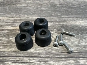 4 piedini in gomma vintage Vitamix 3600 frullatore 479029 più viti - Foto 1 di 13