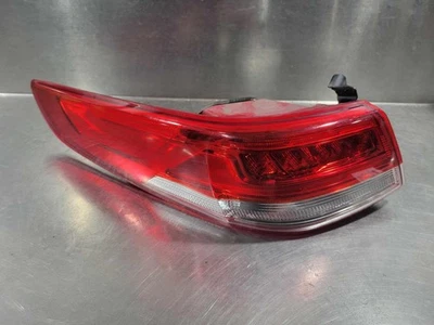 Conjunto de luz trasera izquierda 16 17 18 19 KIA OPTIMA Foto 1 de 2