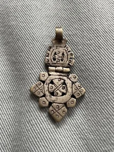 Antiguo colgante de plata con cruz copta etíope hecho a mano con bisagras 2,5x1,5" - Imagen 1 de 2