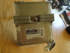 Computadora de control del motor 99 00 Toyota RAV4 2,0 L ECU 3SFE 89661-42501 4x4 MT - Imagen 1 de 7