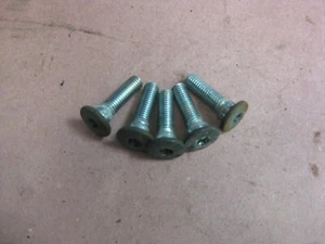 1991 91 Kawasaki Ninja ZX750K ZX750 ZX7 ZX-7R REAR ROTOR MOUNT BOLTS BOLT ZX - Picture 1 of 1