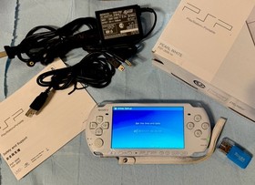 Sony PlayStation PSP 3000 Console with Charger New Battery Box