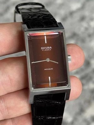 Vintage Sicura Watch Runs - Image 1 of 4