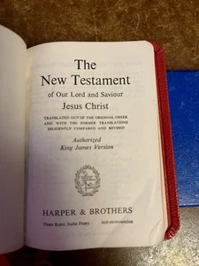 Biblia de Bolsillo De Colección Salmos del Nuevo Testamento Rojo En Caja Original - Imagen 1 de 13