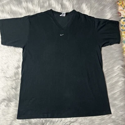 Camiseta Nike Vintage Años 90 Hecha en EE. UU. Negra Centro Swoosh Cuello en V Foto 1 de 4