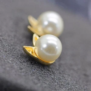 Super cute gold tone kitty kitten cat stud earrings - Picture 1 of 7