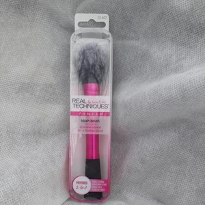 Real Techniques Finish Blush Brush - Picture 1 of 2