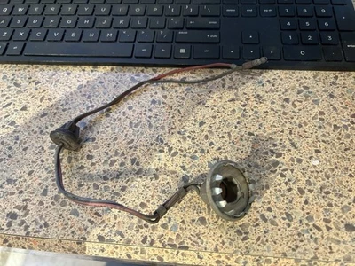 Enchufe de lámpara de respaldo genuino Ford Fairlane Thunderbird 1957 Foto 1 de 4