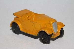 1940's Dinky #35d Austin 7 Convertible, Original,  Yellow, Lot #4 - Picture 1 of 8