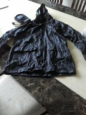Kids raincoat Size 28 — 第 1/4 张图片