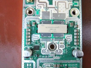 2,4GHz QRO AMPLIFIER, 1x BLC10G22XS-600VT + cover - Picture 1 of 3