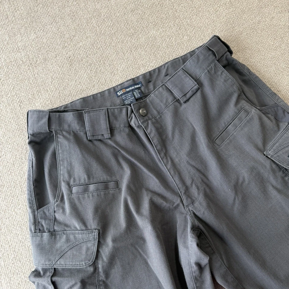 Pantalones utilitarios cargo grises 511 Tactical Series para hombre talla 34 x 30 Foto 1 de 4
