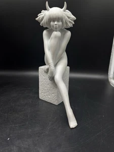 Royal Copenhagen Figur "Sternzeichen Frau Stier“ - S.19 - Picture 1 of 10
