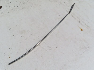 1963-1966 A Body Dodge Dart GT DOS PUERTAS PUERTA IZQUIERDA BORDE PROTECTOR MOLDURA MOLDURA Foto 1 de 4