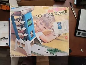Torre de control Hot Birds Mattel 1970 completa falta camino y pegatinas - Imagen 1 de 14