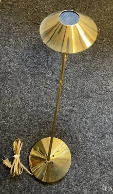 Lámpara de Escritorio Halógena Latón Giratoria OVNI LAMP Funciona Suscriptores Laboratorios Foto 1 de 4