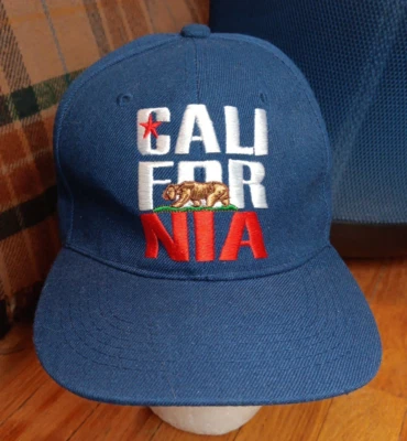 Gorra Cali CALIFORNIA Bandera y Símbolo Talla Única Ajustable Azul Profundo Snapback Foto 1 de 4