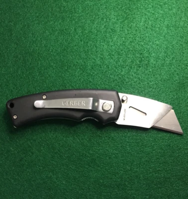 Gerber  Folding Utility Knife Removable Blade Box Cutter, Black, NICE! - Image 1 of 4